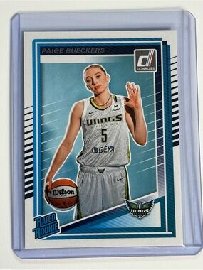 Paige Bueckers Rookie Card - Drafted #1 in the 2025 WNBA Draft by Dallas Wings.
